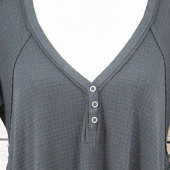 We The Free Gray Citrine Tee Long Sleeve Relaxed Blouse Size XS - Picture 3 of 13